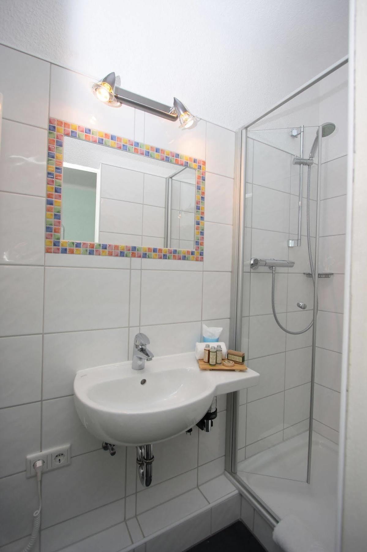 Hotel Garni Haus Hindenburg Koenigswinter Ngoại thất bức ảnh