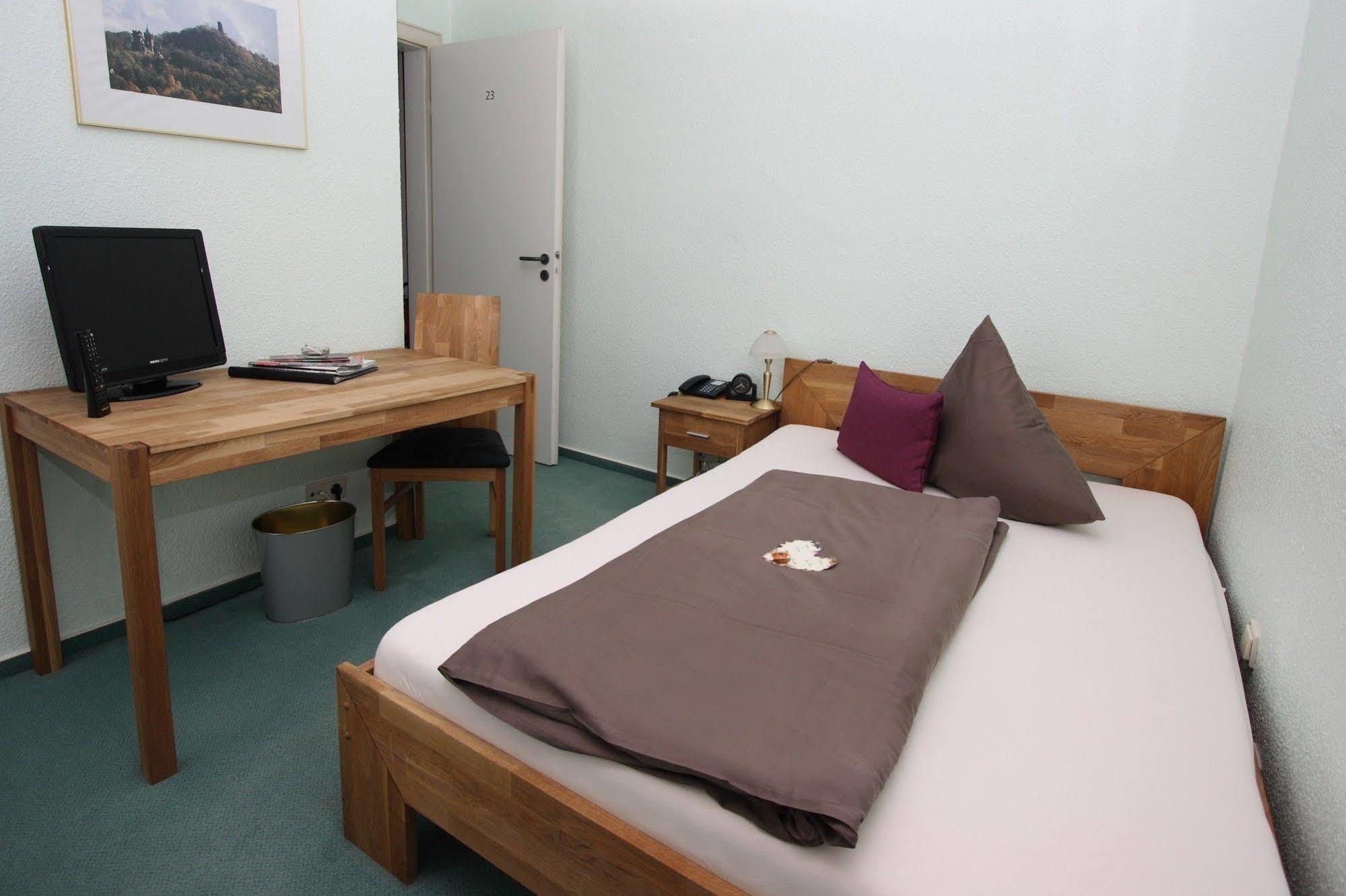 Hotel Garni Haus Hindenburg Koenigswinter Ngoại thất bức ảnh