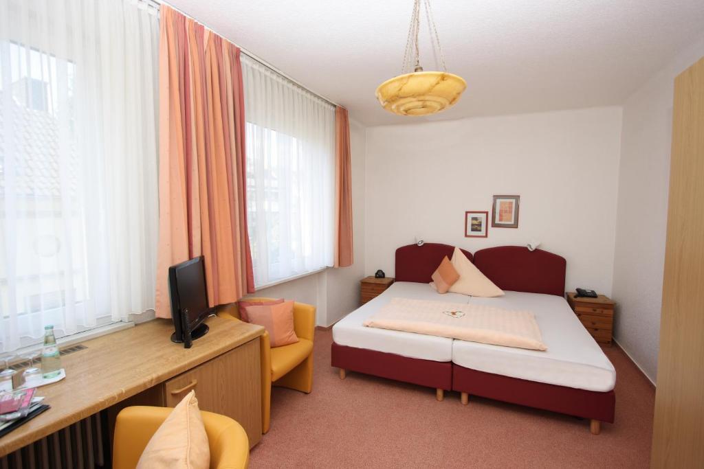 Hotel Garni Haus Hindenburg Koenigswinter Phòng bức ảnh